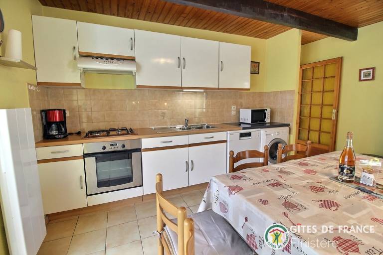 Gite with terrace, barbeque & yard | Pet-friendly — photo 4