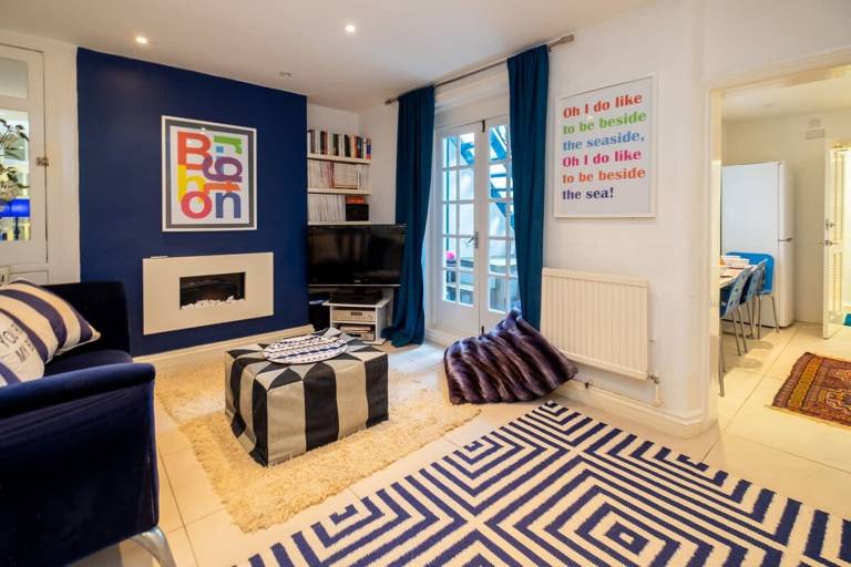 Apartment  Brighton Marina