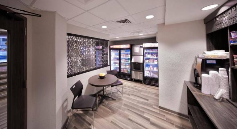 Candlewood Suites BALTIMORE - INNER HARBOR By IHG — photo 4