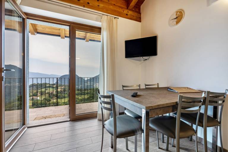 Farm with terrace, BBQ & fast internet | Garden view | Suitable for remote work — photo 2