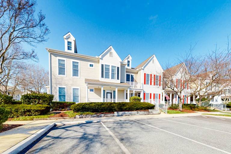 Condo  Clarksville