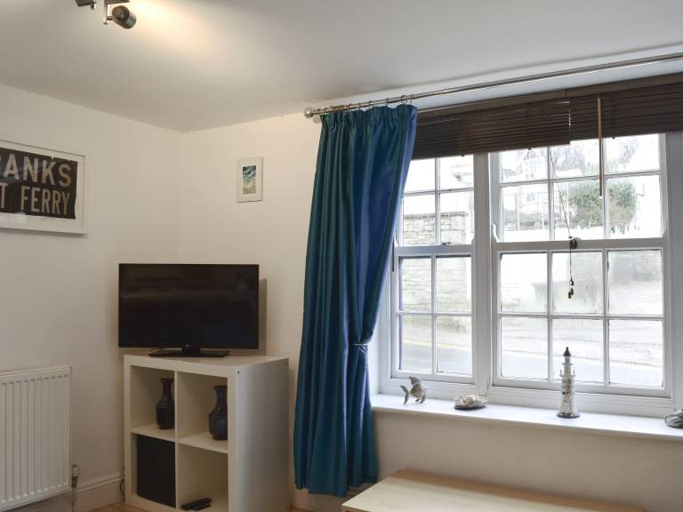 Family-oriented pleasant cottage | River view | Next to the beach | Pets are welcome — photo 4