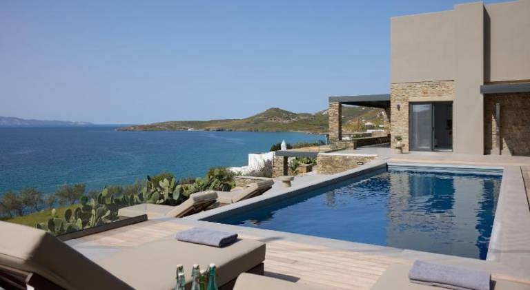 Charming villa with private pool, yard & terrace | Next to the beach | Dogs allowed in Tinos