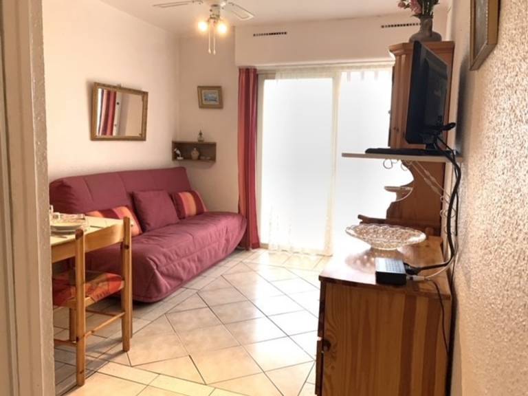 Ideal apartment near Balaruc Thermal Baths with balcony and private parking — photo 3