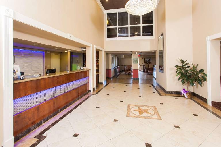Best Western Plus Georgetown Inn & Suites — photo 3