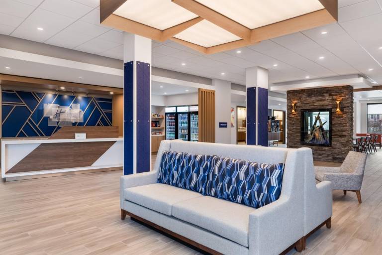Holiday Inn Express & Suites Steamboat Springs — photo 4