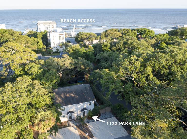 Sunny Dayz - 4 bedrooms 1122 & 1124 Park in St. Simons Island, GA