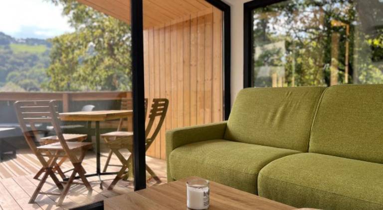 Vacation home with hot tub, yard & terrace | Pets are welcome — photo 3