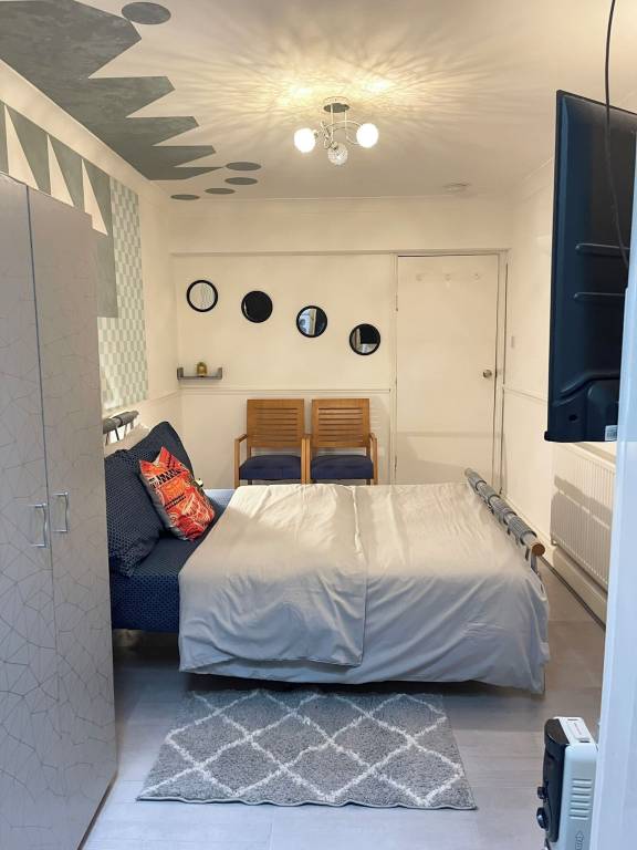 Apartment Romford