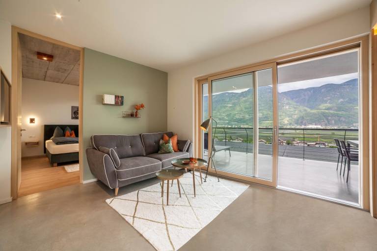 Fully equipped holiday apartment with terrace, garden & fast internet | Mountain view | Pets allowed — photo 2