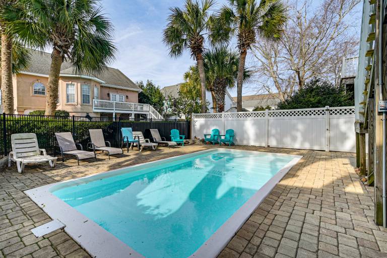 Walk to Ocean: Surfside Beach Gem w/ Private Pool — photo 2