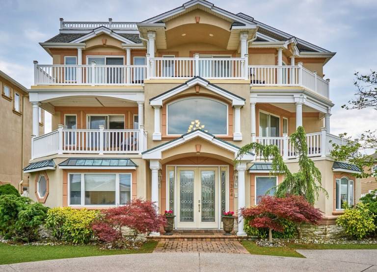 House  Brigantine