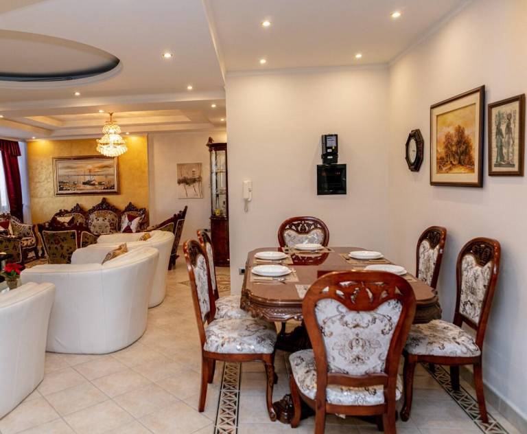 Spacious City Paradise in the Heart of Tirana 3BR — photo 4