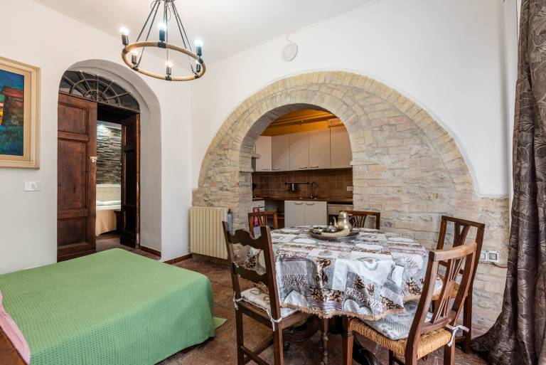Apartment 'Il Caminetto - Antiche Dimore' with Shared Pool, Wi-Fi and Air Conditioning — photo 3