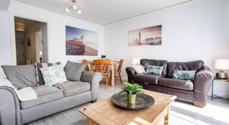 House  Stanton Fitzwarren