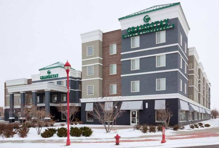 Apartment  Lakeville