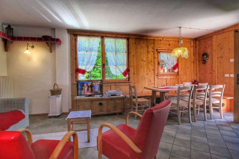 Cottage with pool, barbecue & sauna | Nature view — photo 5