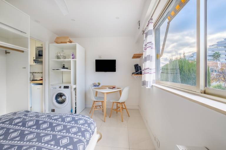 Studio | Close to the beach | Dogs allowed in Biot