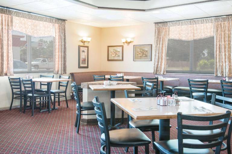 Ramada by Wyndham Enid — photo 3