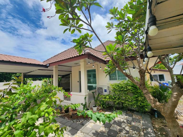 House with barbecue, patio & yard | Perfect for remote work — photo 4