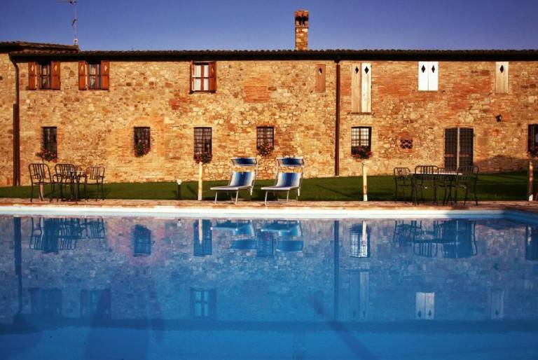 Casa a Todi con piscina, sauna e idromassaggio