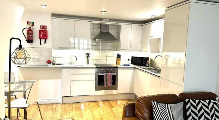 Serviced apartment with 2 rooms for 4 persons — photo 4