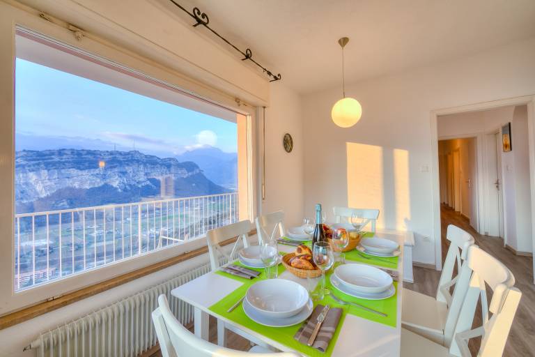 Villa with terrace, garden & private pool | Mountain view — photo 3
