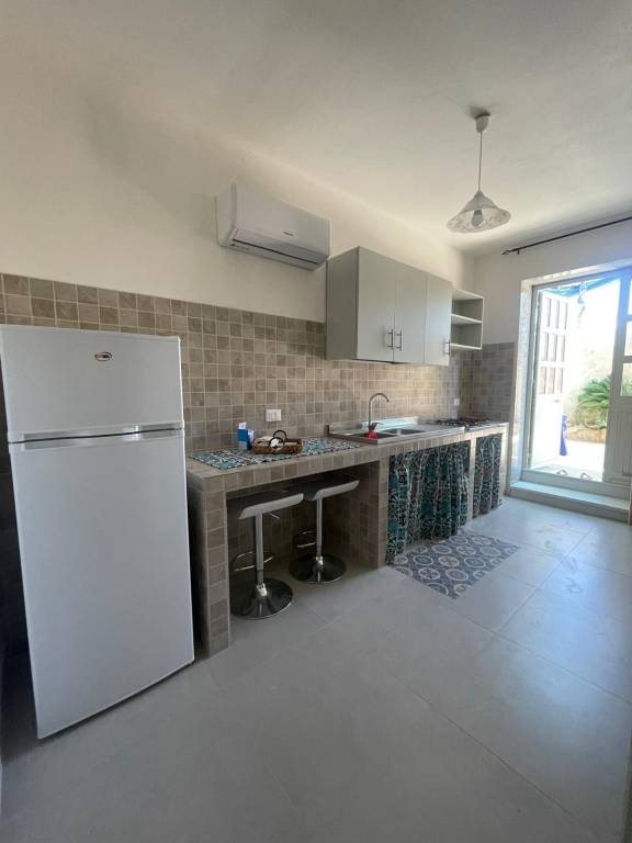 Holiday apartment with barbeque & garden | Garden view — photo 3