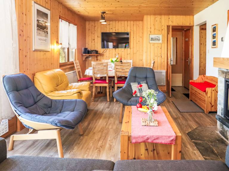 Vacation home with garden, patio & barbeque | Mountain view — photo 4