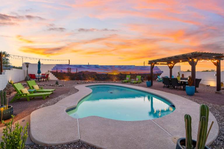 Panoramic Mountain Views Heated Pool 2 Kitchens