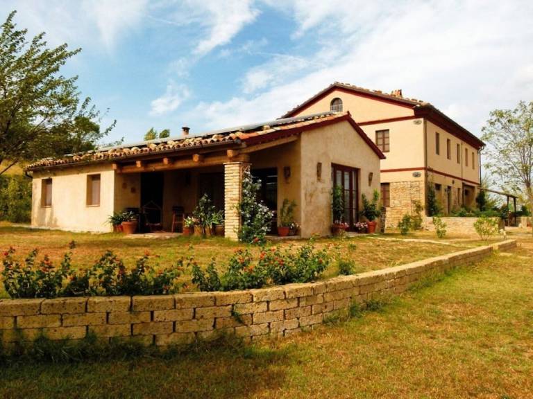 Casa Montecarotto
