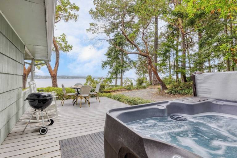 Cottage  Coupeville
