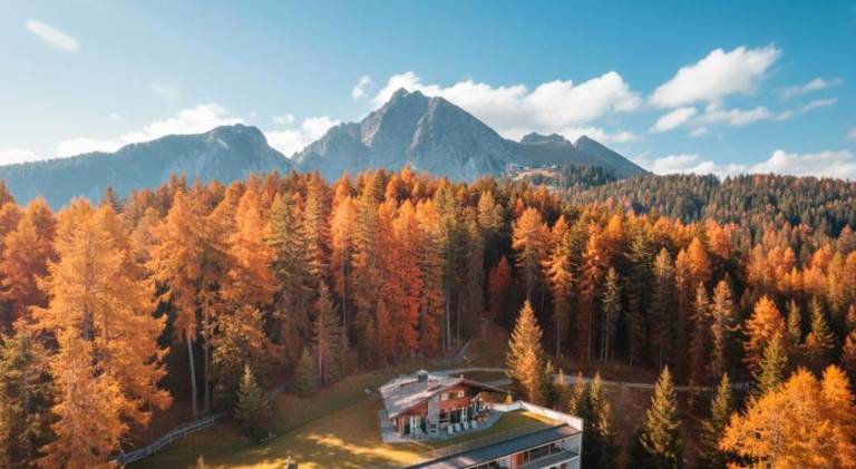 Chalet with sauna & grill in Avelengo