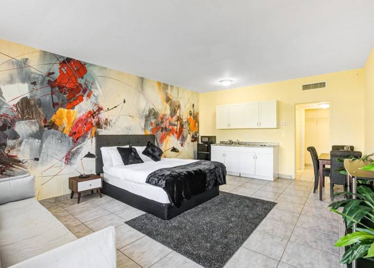 Spacious holiday apartment with terrace, pool & yard | Perfect for remote work | Pets are welcome — photo 2