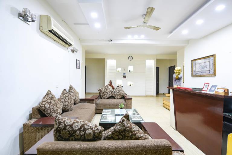 Gazelle Inn Medanta — photo 4