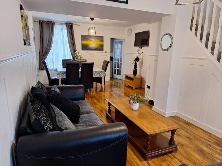 Apartment Chatham