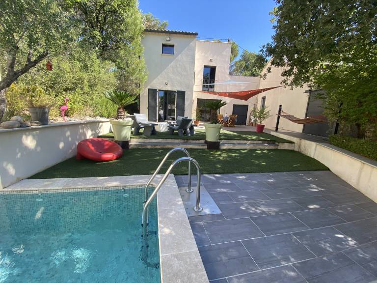 Villa Mondragon