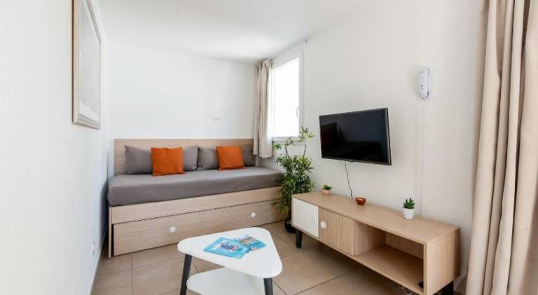 Comfort Aparthotel Mandelieu la Napoule Village — photo 2