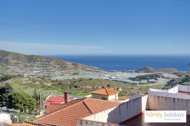Ample house with patio | Pets allowed in Granada