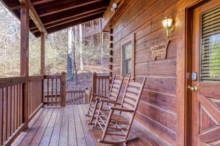 Family-oriented cabin with pool, barbecue & hot tub | Mountain view | Dogs allowed — photo 5