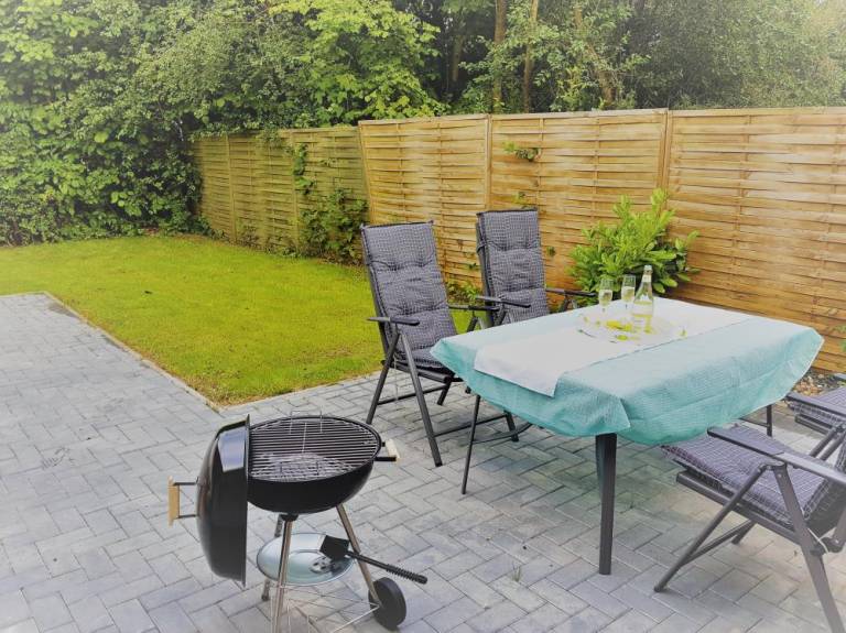 Bungalow with terrace — photo 2