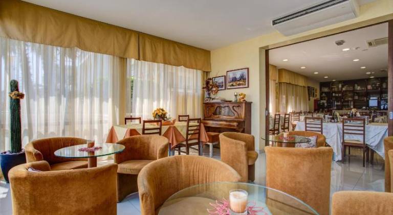 Hotel Deanna — photo 5