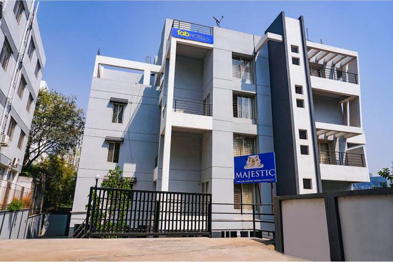 FabHotel Majestic Luxurious Nr Rajaram Bhiku Pathare Stadium