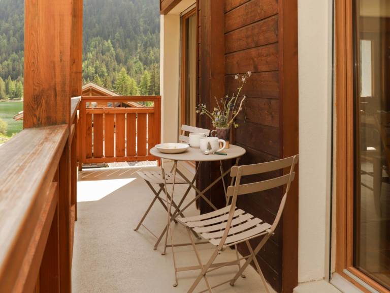 Holiday apartment with pool | Lake view | Pets allowed — photo 4