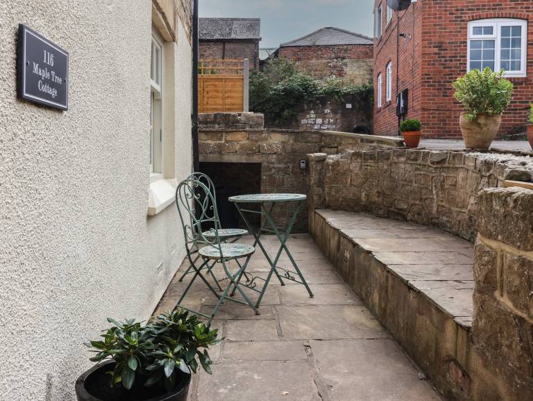 Cottage with garden — photo 5