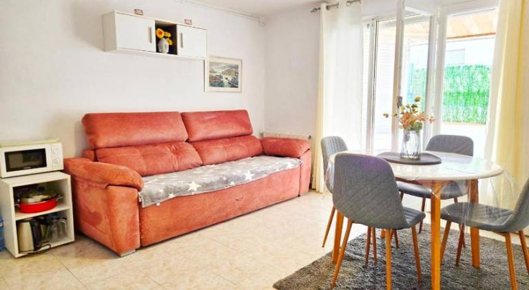 Apartment with 1 room for 4 persons — photo 2