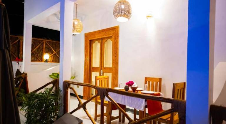 Lovely lodge with barbecue, pool & terrace | Beach nearby | Dogs allowed — photo 5