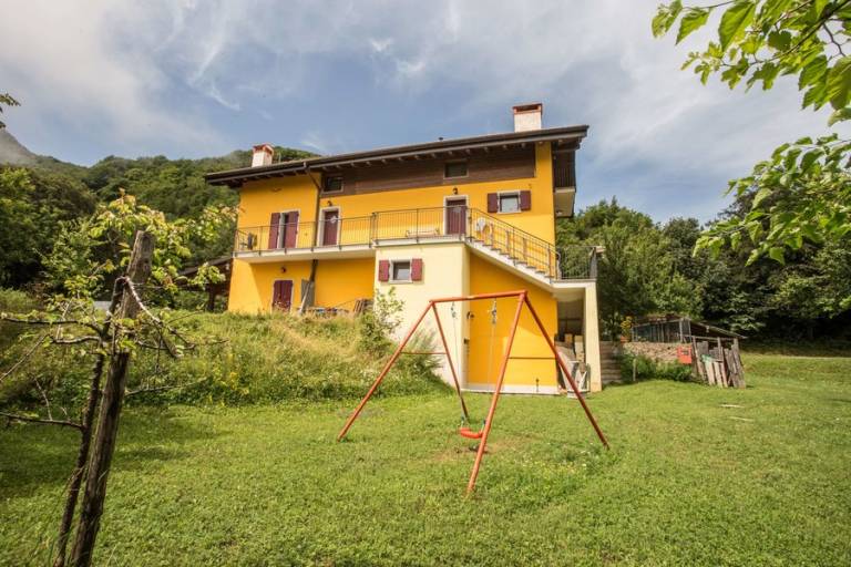 Malga Riondera, agriturismo e azienda agricola, colazione su richiesta: Camera matrimoniale — photo 3