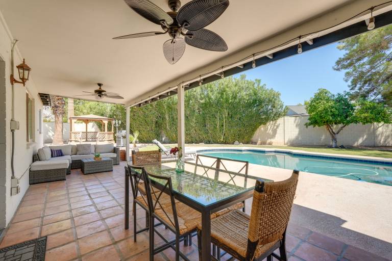 Phoenix Home w Pool 10 Mi to Camelback Mtn