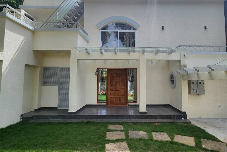 436 m² Villa